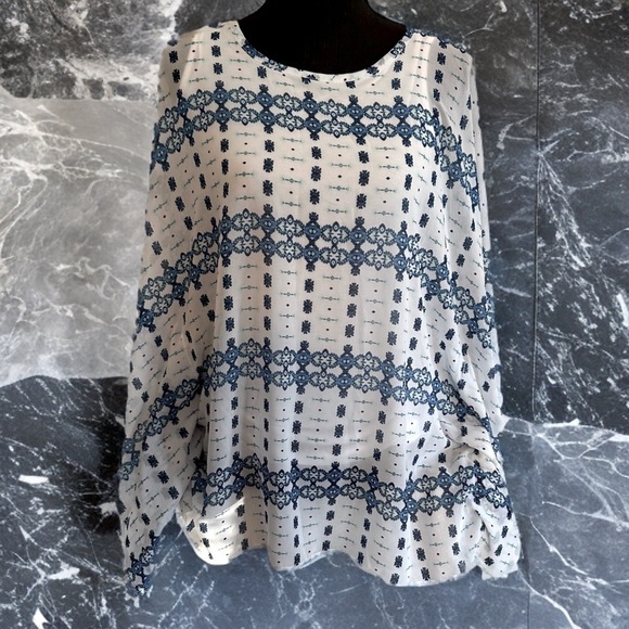 Masseys Tops - Masseys Elegant Double Top Flowy exterior fitted tank Blue & White Size S